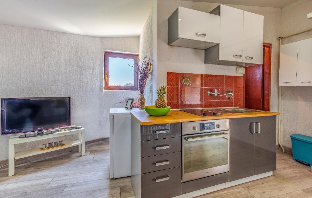 Apartments Tamara Медулин Екстер'єр фото