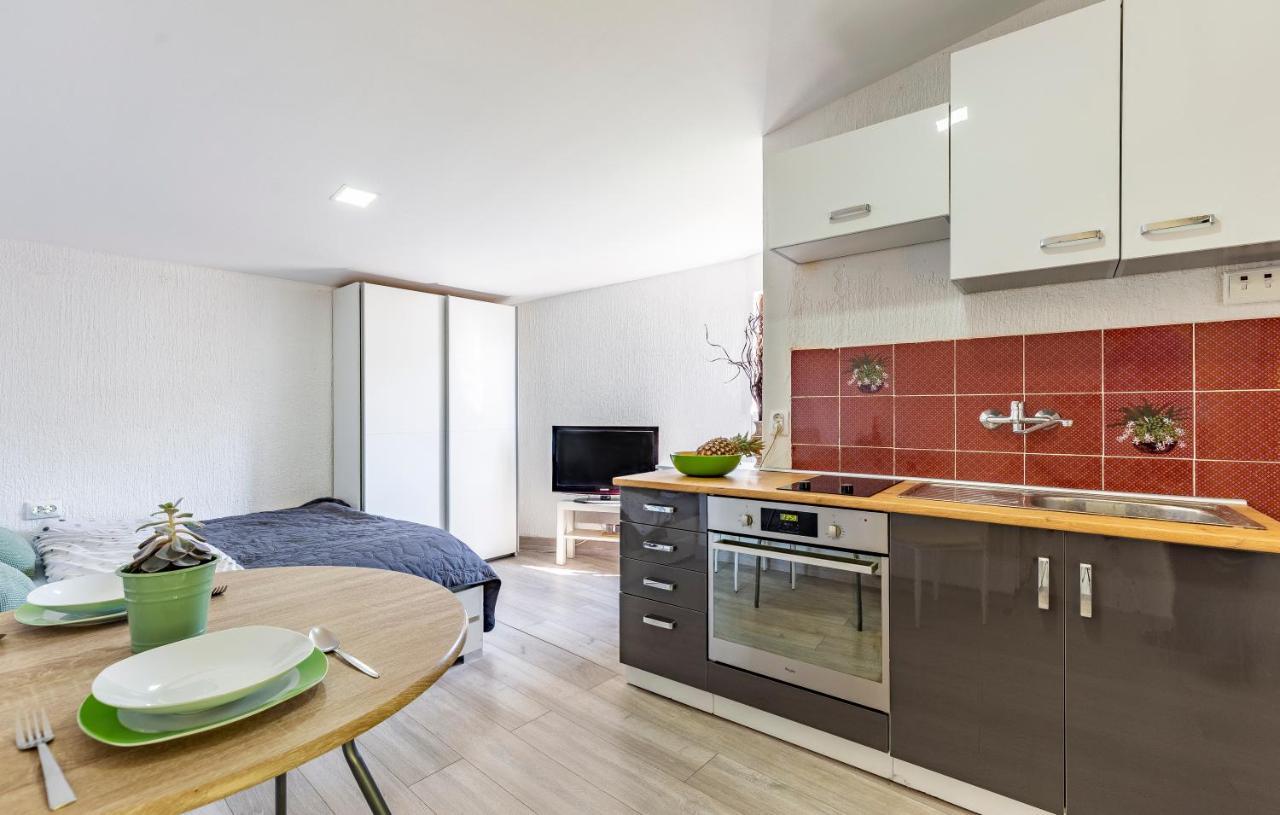 Apartments Tamara Медулин Екстер'єр фото